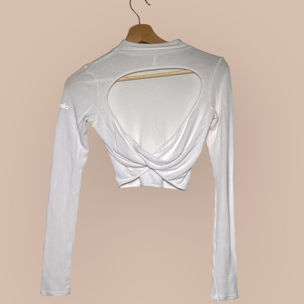 Alo Yoga Ivory Ribbed Crop Premier Long Sleeve